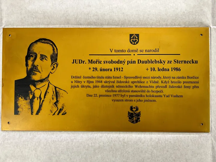 Pamětní deska